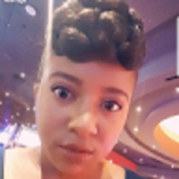 Meet your Posher, Tamekia - Picture 1 of 1